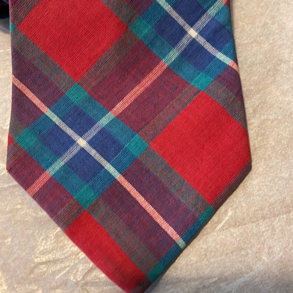 Used tie - Picture 2 of 8